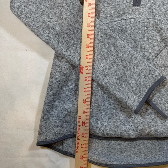 Lululemon (Worn Once) Women’s Heathered Gray Quarter Zip-Up Fleece Jacket Hoodie - Picture 4 of 9